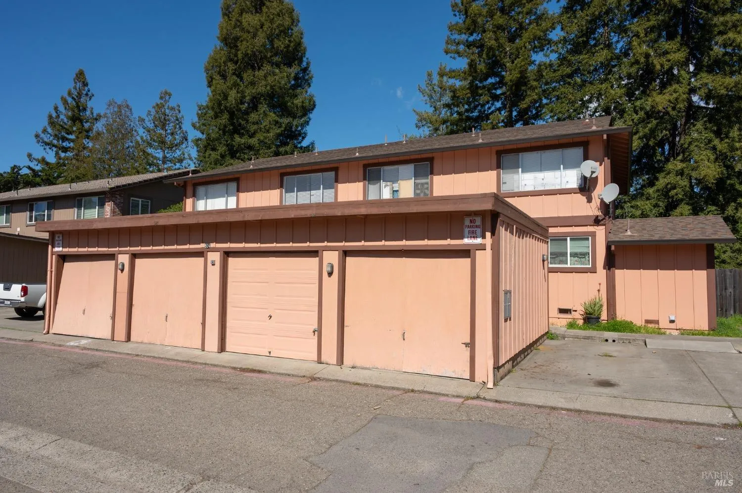 Rohnert Park, California 94928, United States, 8 Bedrooms Bedrooms, ,6 BathroomsBathrooms,Residential,Active,88971