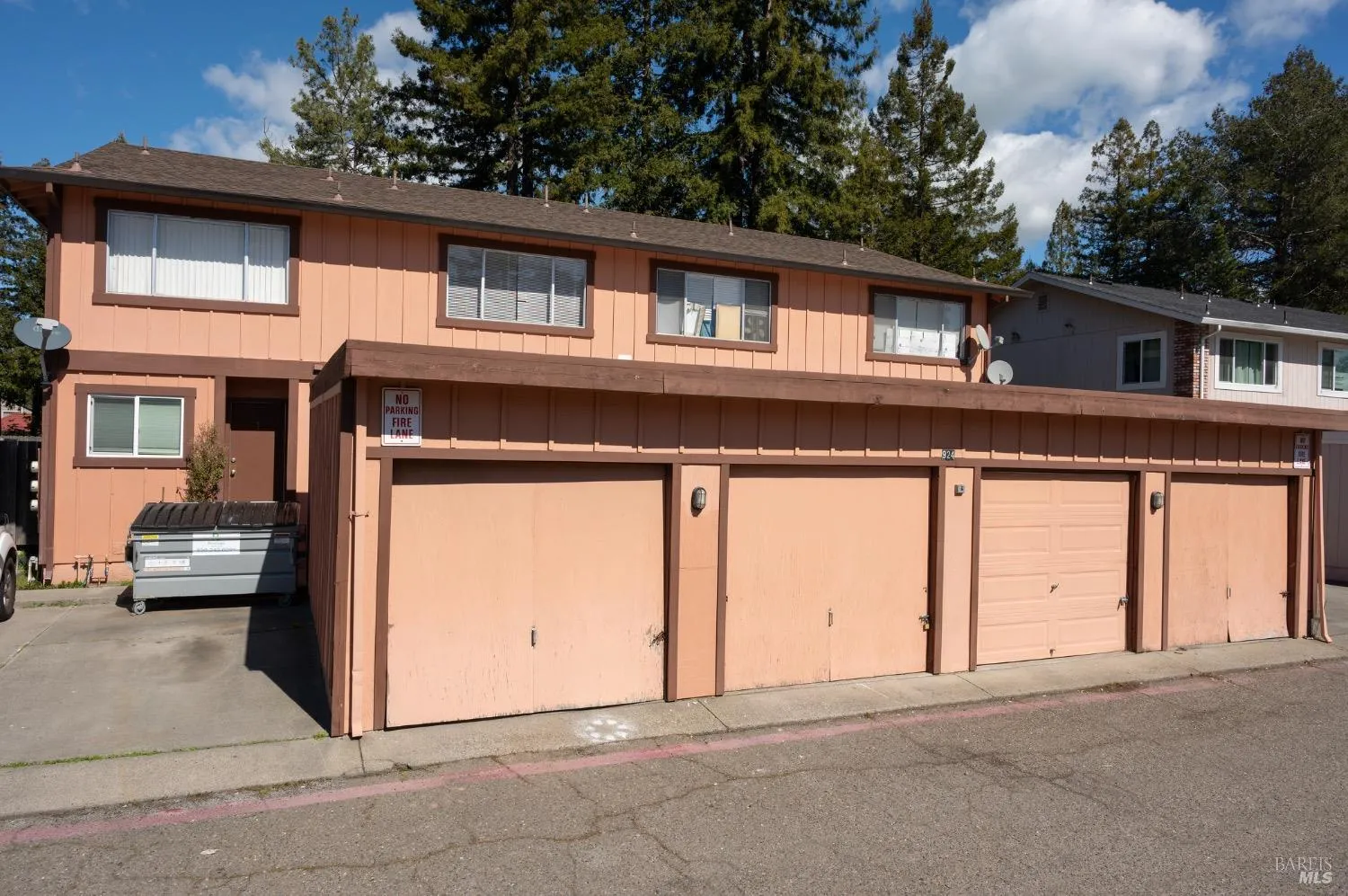 Rohnert Park, California 94928, United States, 8 Bedrooms Bedrooms, ,6 BathroomsBathrooms,Residential,Active,88971