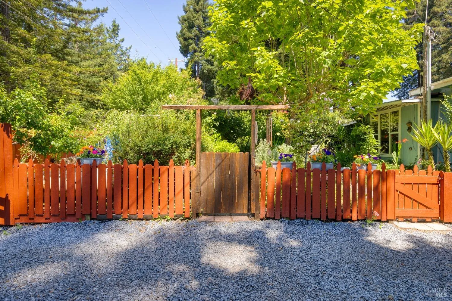 Cazadero, California 95421, United States, 2 Bedrooms Bedrooms, ,1 BathroomBathrooms,Residential,Pending,115179