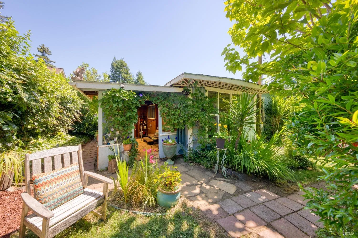 Cazadero, California 95421, United States, 2 Bedrooms Bedrooms, ,1 BathroomBathrooms,Residential,Pending,115179