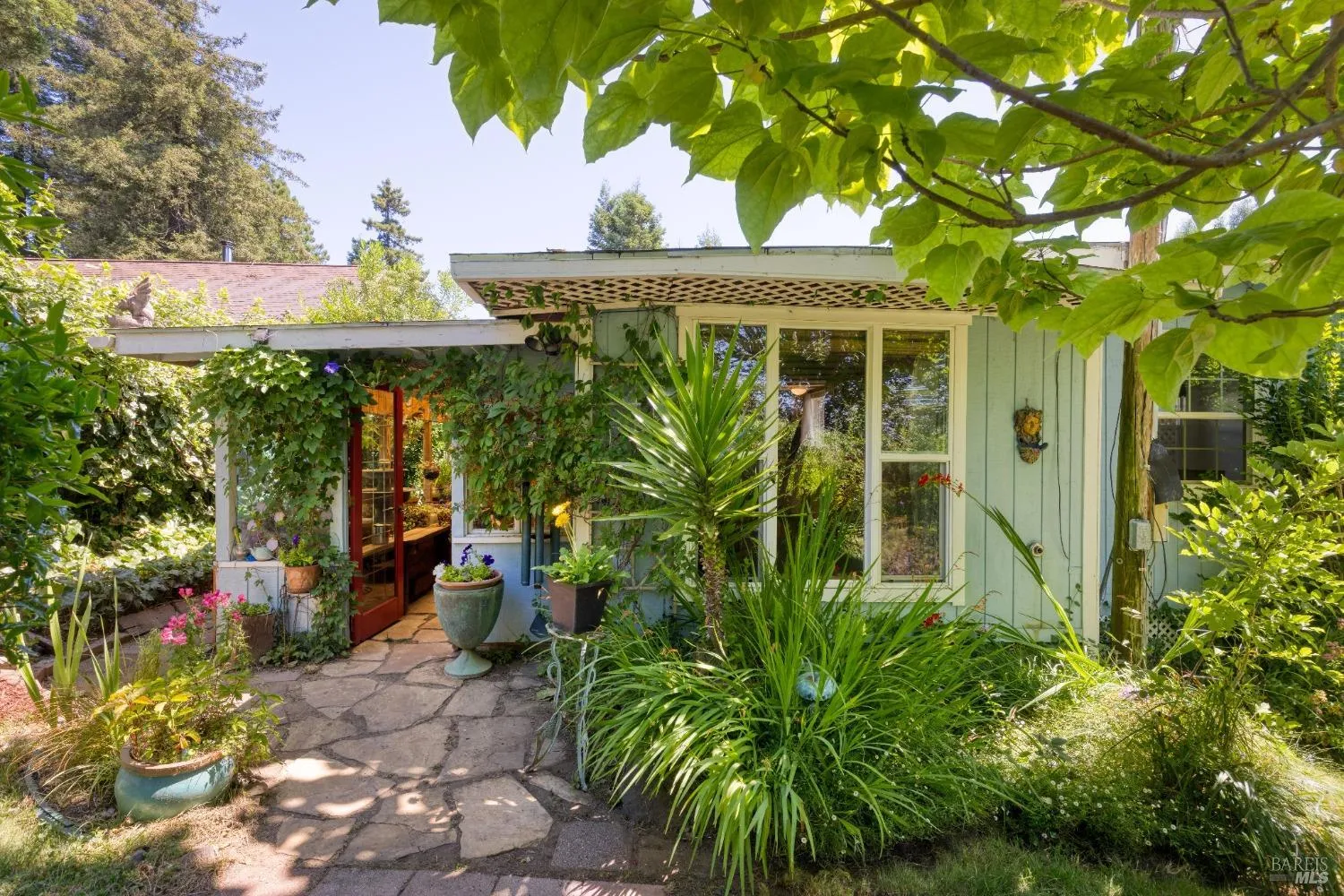 Cazadero, California 95421, United States, 2 Bedrooms Bedrooms, ,1 BathroomBathrooms,Residential,Pending,115179