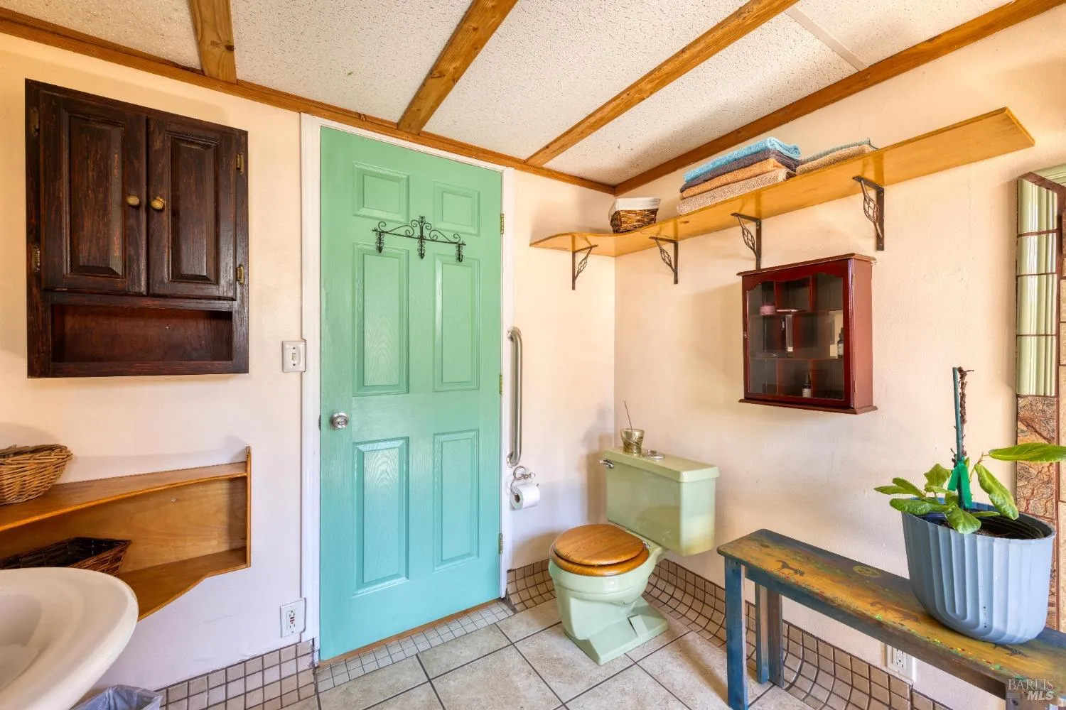 Cazadero, California 95421, United States, 2 Bedrooms Bedrooms, ,1 BathroomBathrooms,Residential,Pending,115179