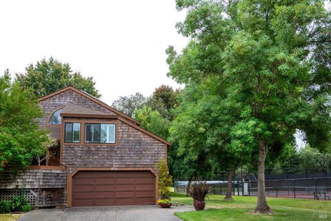 Photo of 9211 Lakewood Drive, Windsor, CA 95492 (MLS # 325042777)
