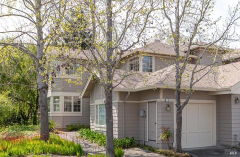 Photo of 39 Little Creek Lane, Novato, CA 94945 (MLS # 325104125)