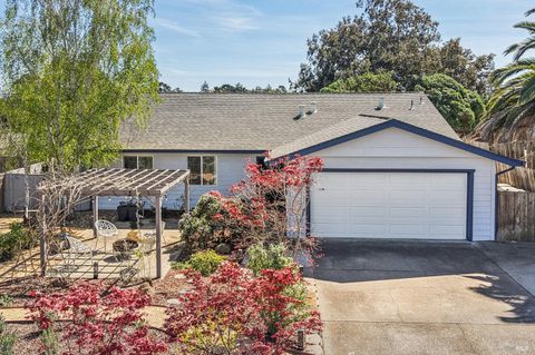 Photo of 212 Eaton Court, Benicia, CA 94510 (MLS # 326019916)
