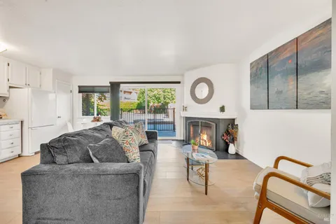 128 Stanford Way, Sausalito, CA 94965 - MLS#: 325037954
