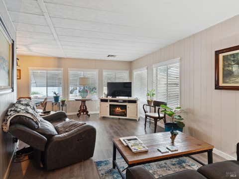 Featured picture for the property 325009771