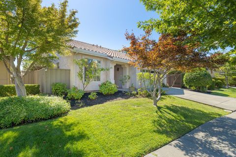 Photo of 91 S Newport Drive, Napa, CA 94559 (MLS # 325083229)