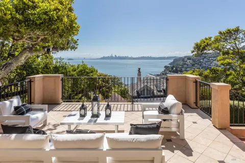 111 Central Avenue, Sausalito, CA 94965 - MLS#: 325027131