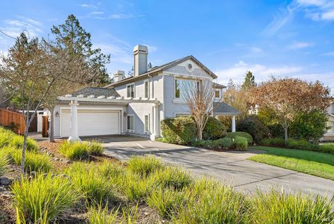 Photo of 3696 Newbury Court, Santa Rosa, CA 95404 (MLS # 326013866)