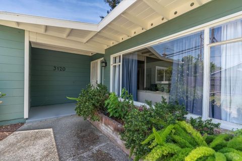 Photo of 3120 Hermosa Drive, Napa, CA 94558 (MLS # 325045518)