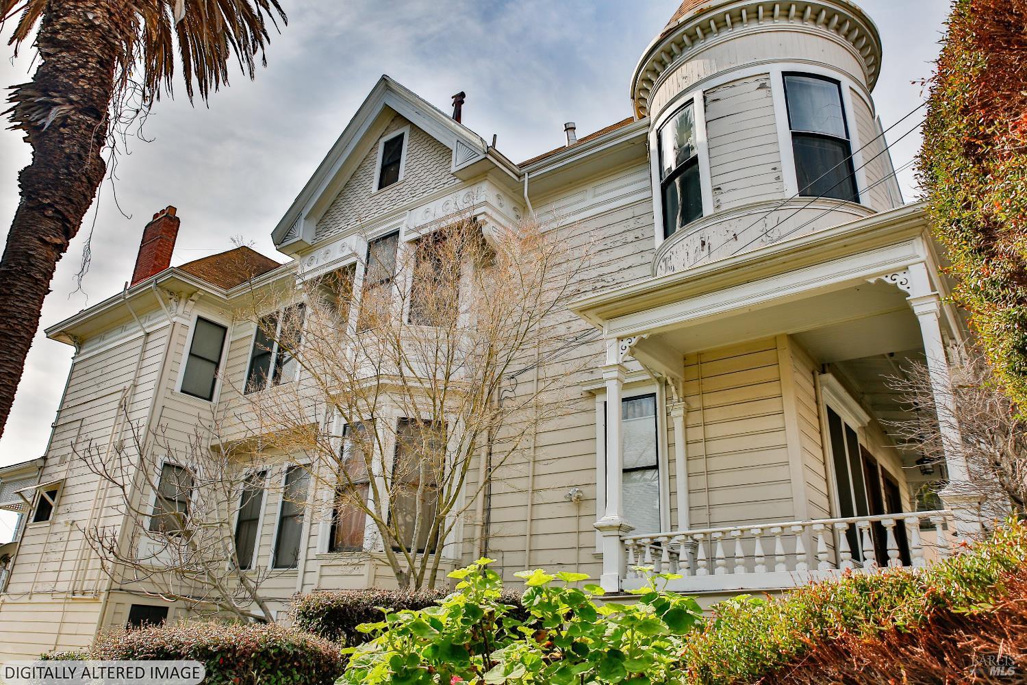 823 Mission Avenue