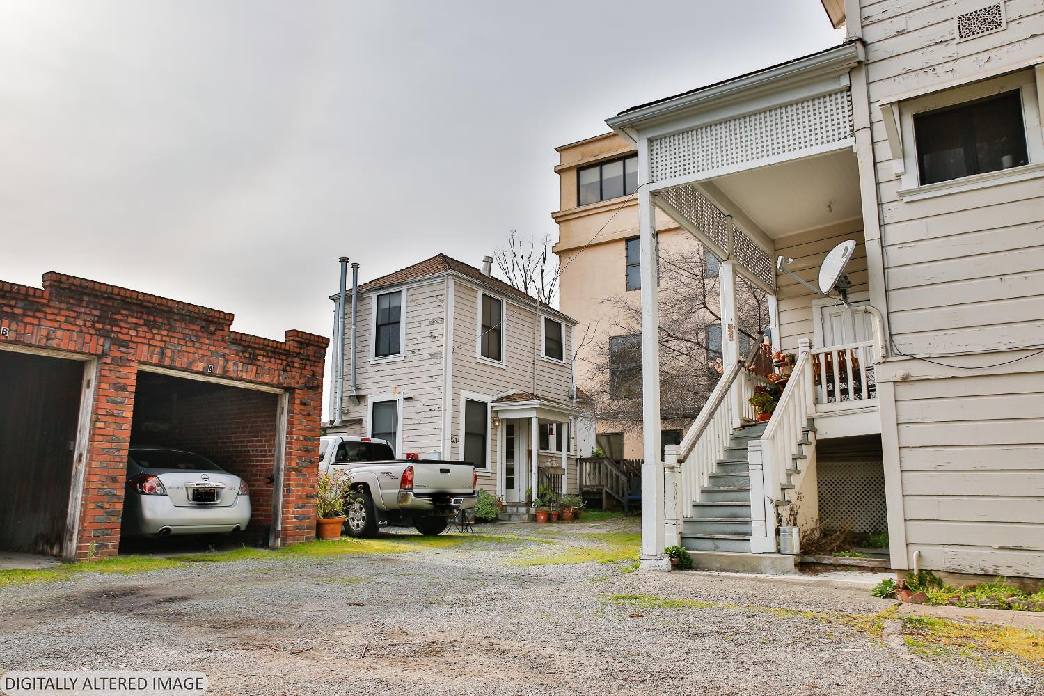 823 Mission Avenue