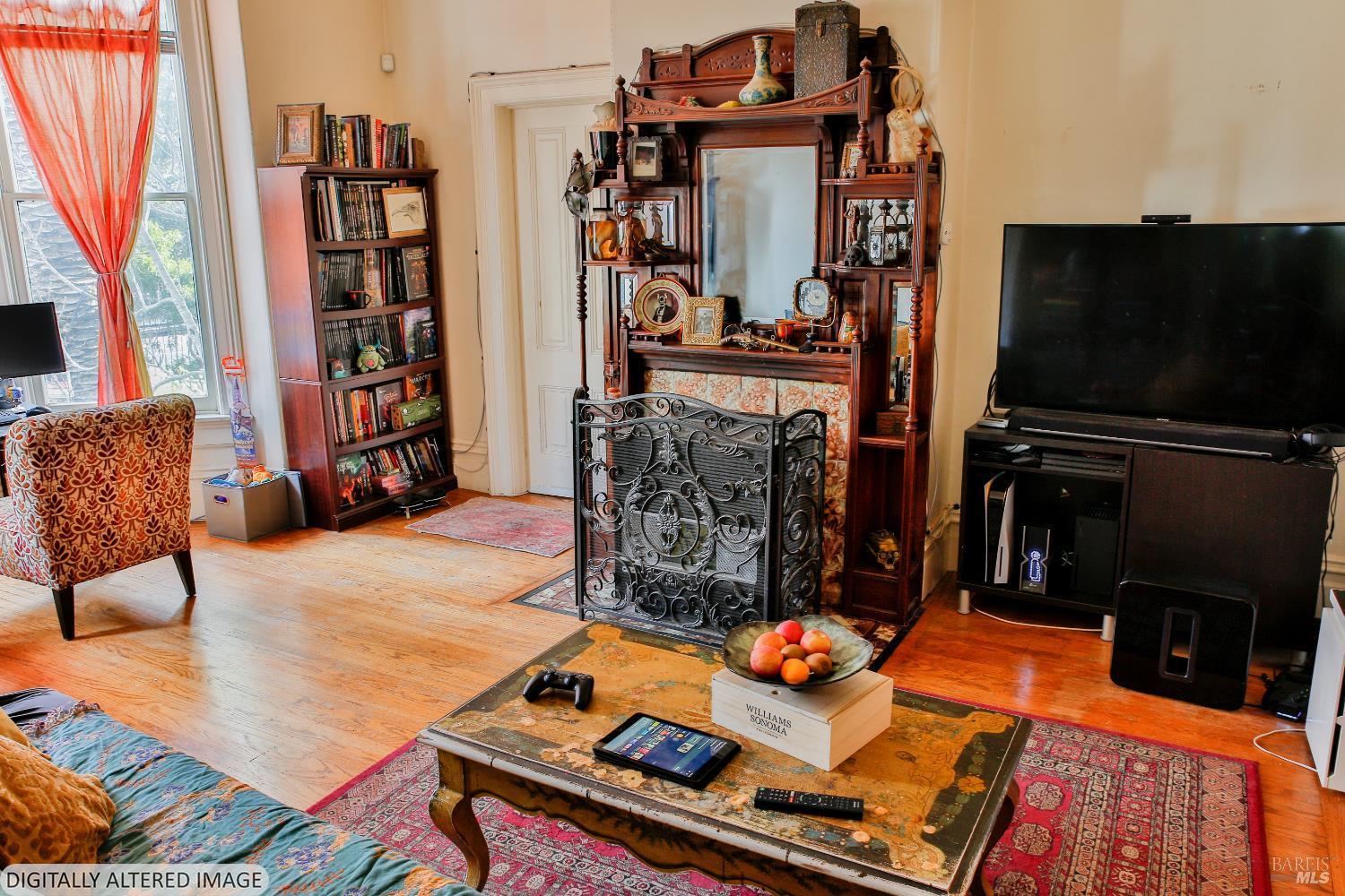 823 Mission Avenue