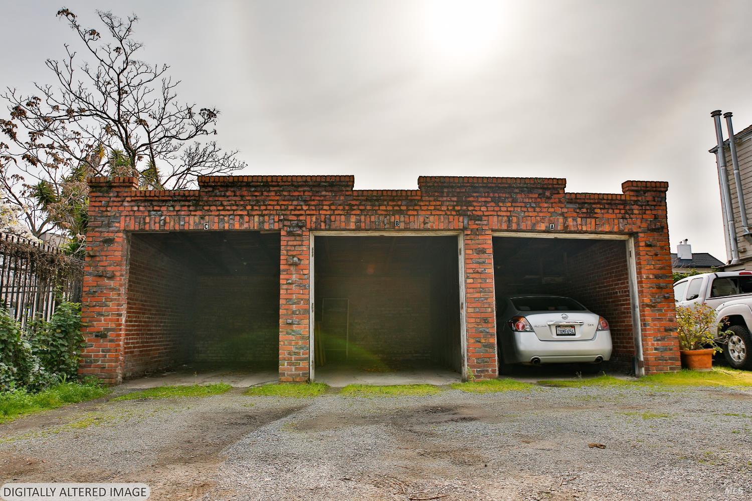 823 Mission Avenue