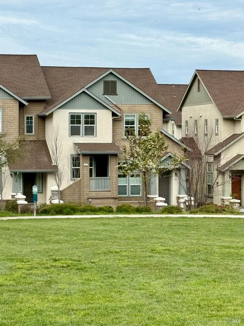 Photo of 91 Almond Court, San Rafael, CA 94903 (MLS # 326009980)