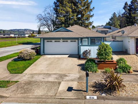 Photo of 1936 Genoa Place, Santa Rosa, CA 95403 (MLS # 326012607)