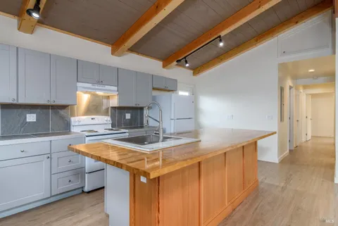 MLS: 325007784