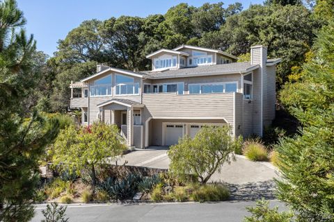 Photo of 2901 Las Gallinas Avenue, San Rafael, CA 94903 (MLS # 325077415)