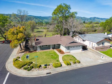 Photo of 700 Granada Lane, Vacaville, CA 95688 (MLS # 326017240)