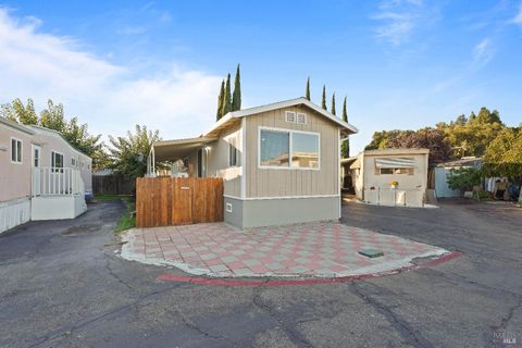 Photo of 46 Anza Court, Fairfield, CA 94533 (MLS # 325099884)