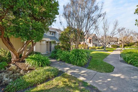 Photo of 7733 Camino Colegio, Rohnert Park, CA 94928 (MLS # 326007637)