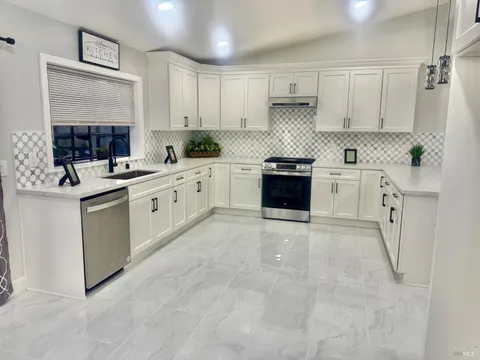 MLS: 325035007