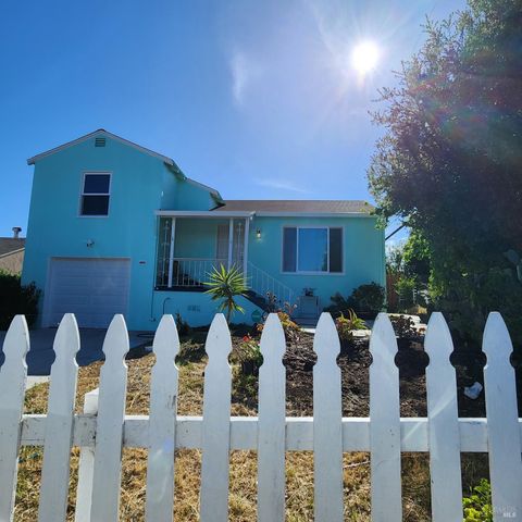 Photo of 129 Hermosa Avenue, Vallejo, CA 94589 (MLS # 325082620)