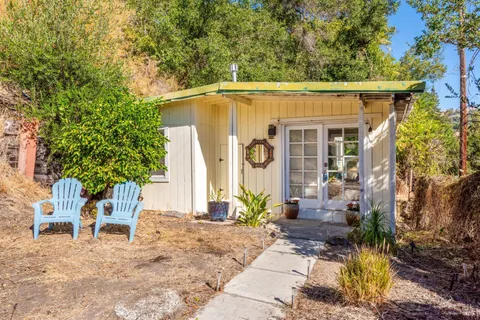 1933 S Fitch Mountain Road, Healdsburg, CA 95448 - MLS#: 325036993