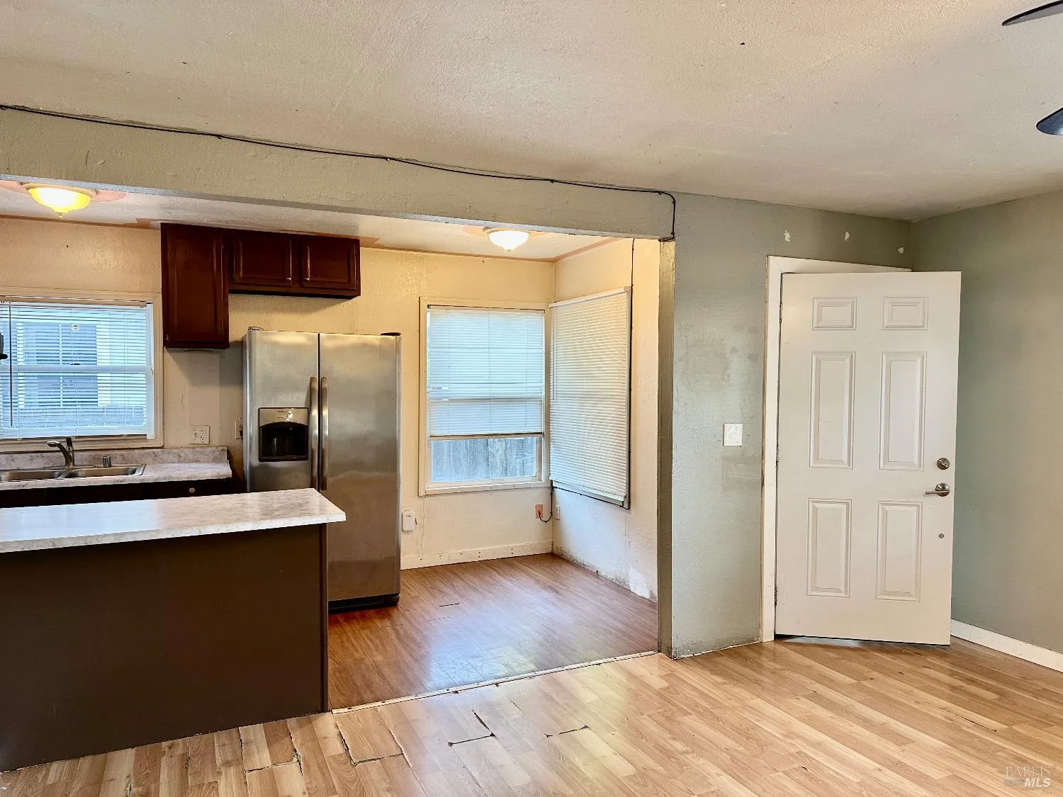 Santa Rosa, California 95404, United States, 2 Bedrooms Bedrooms, ,1 BathroomBathrooms,Residential,Contingent,153744