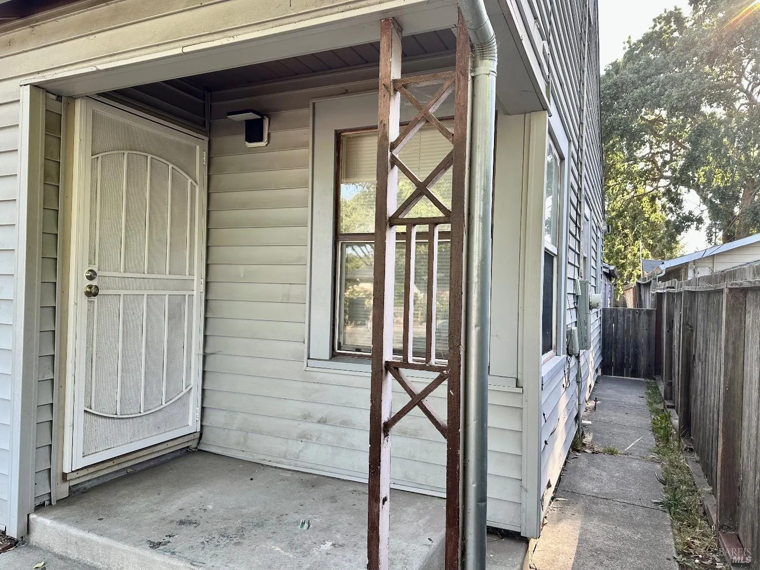 Santa Rosa, California 95404, United States, 2 Bedrooms Bedrooms, ,1 BathroomBathrooms,Residential,Contingent,153744