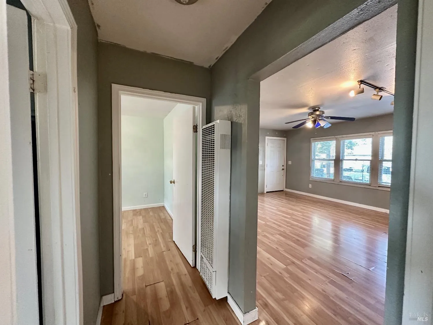 Santa Rosa, California 95404, United States, 2 Bedrooms Bedrooms, ,1 BathroomBathrooms,Residential,Contingent,153744