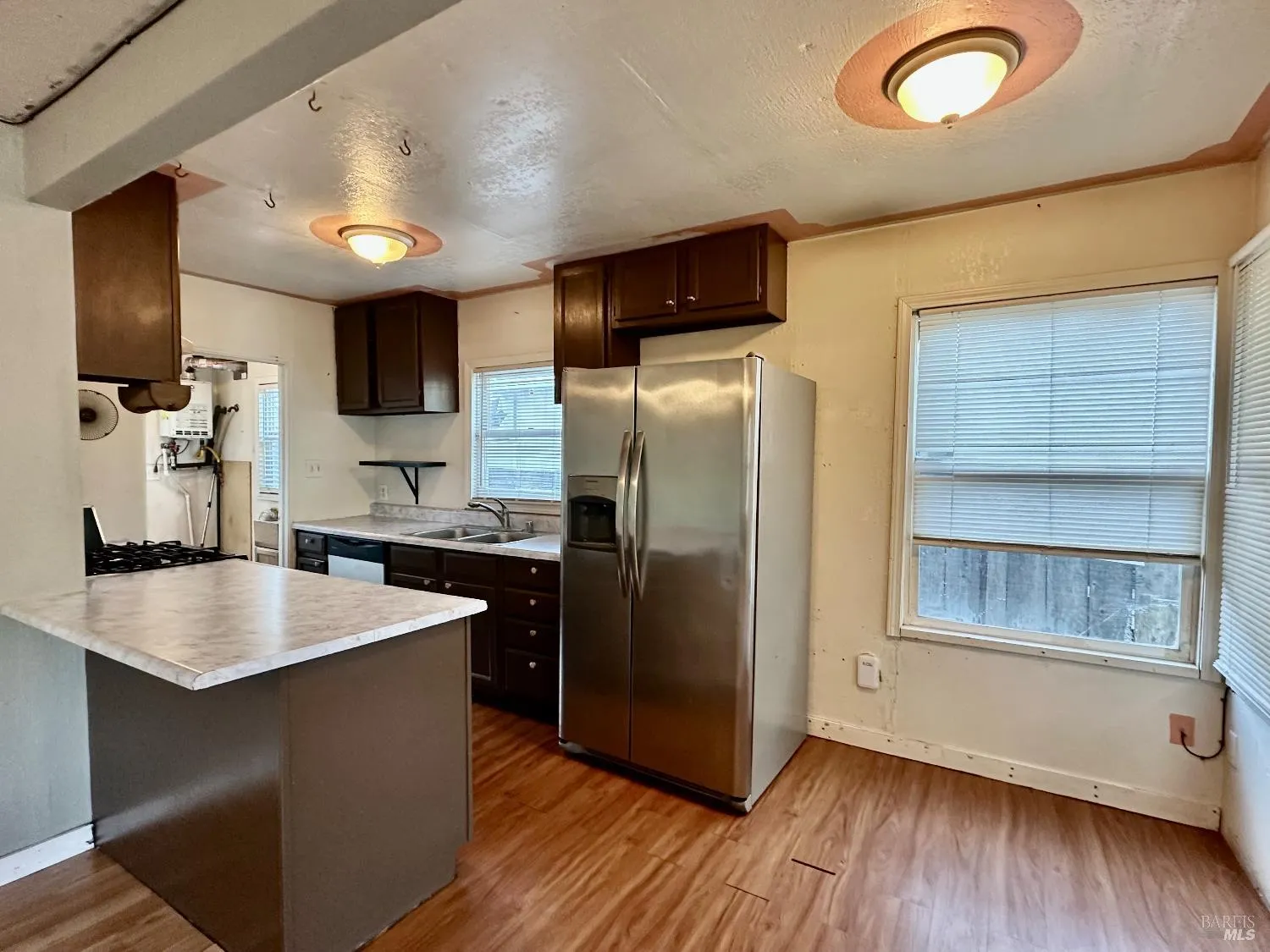 Santa Rosa, California 95404, United States, 2 Bedrooms Bedrooms, ,1 BathroomBathrooms,Residential,Contingent,153744