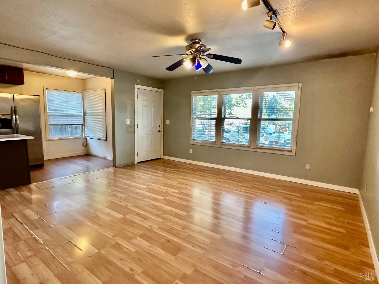 Santa Rosa, California 95404, United States, 2 Bedrooms Bedrooms, ,1 BathroomBathrooms,Residential,Contingent,153744