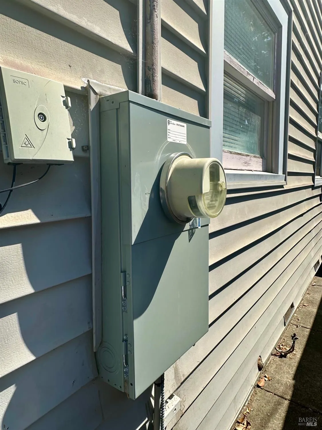 Santa Rosa, California 95404, United States, 2 Bedrooms Bedrooms, ,1 BathroomBathrooms,Residential,Contingent,153744