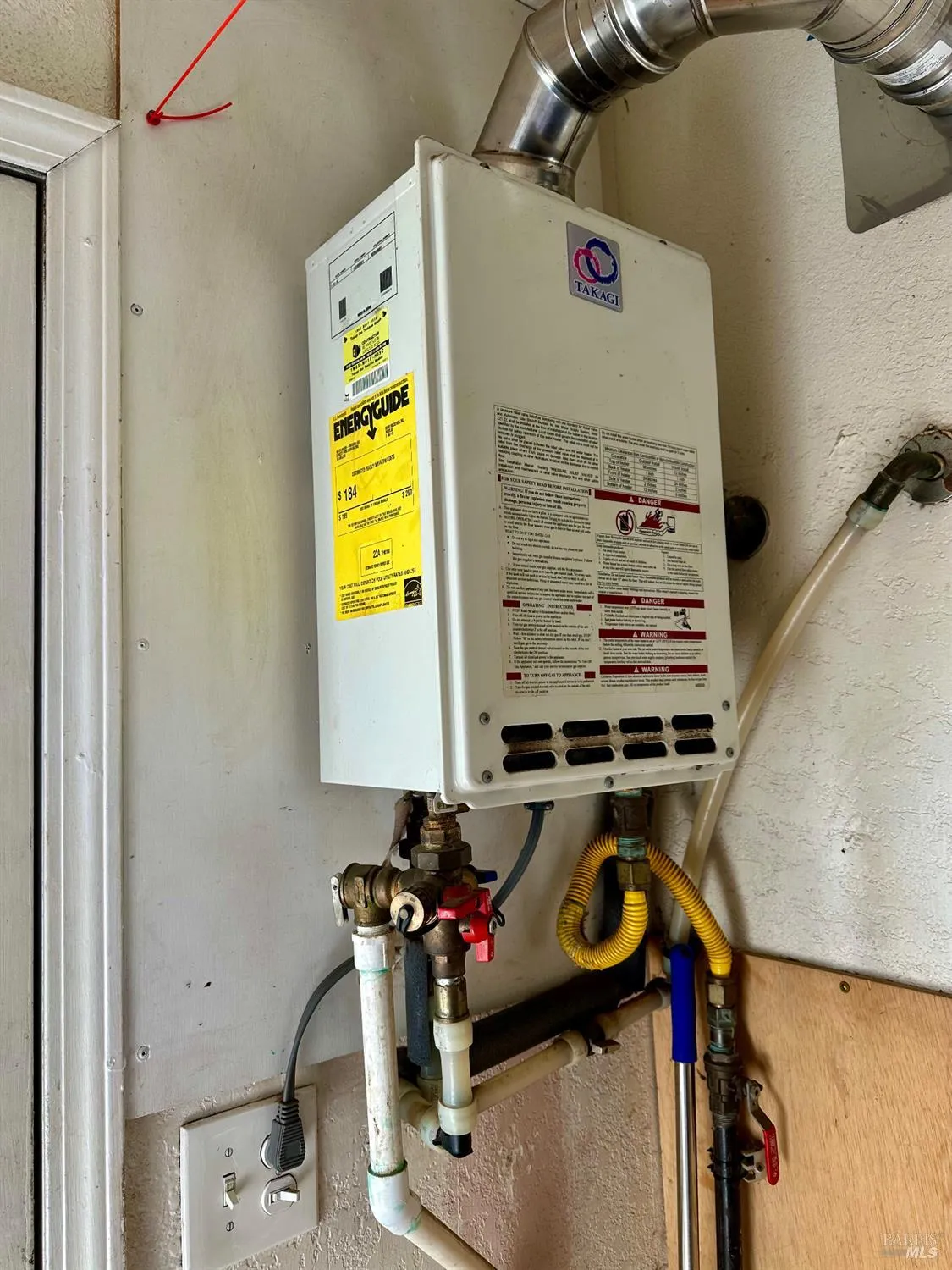 Santa Rosa, California 95404, United States, 2 Bedrooms Bedrooms, ,1 BathroomBathrooms,Residential,Contingent,153744