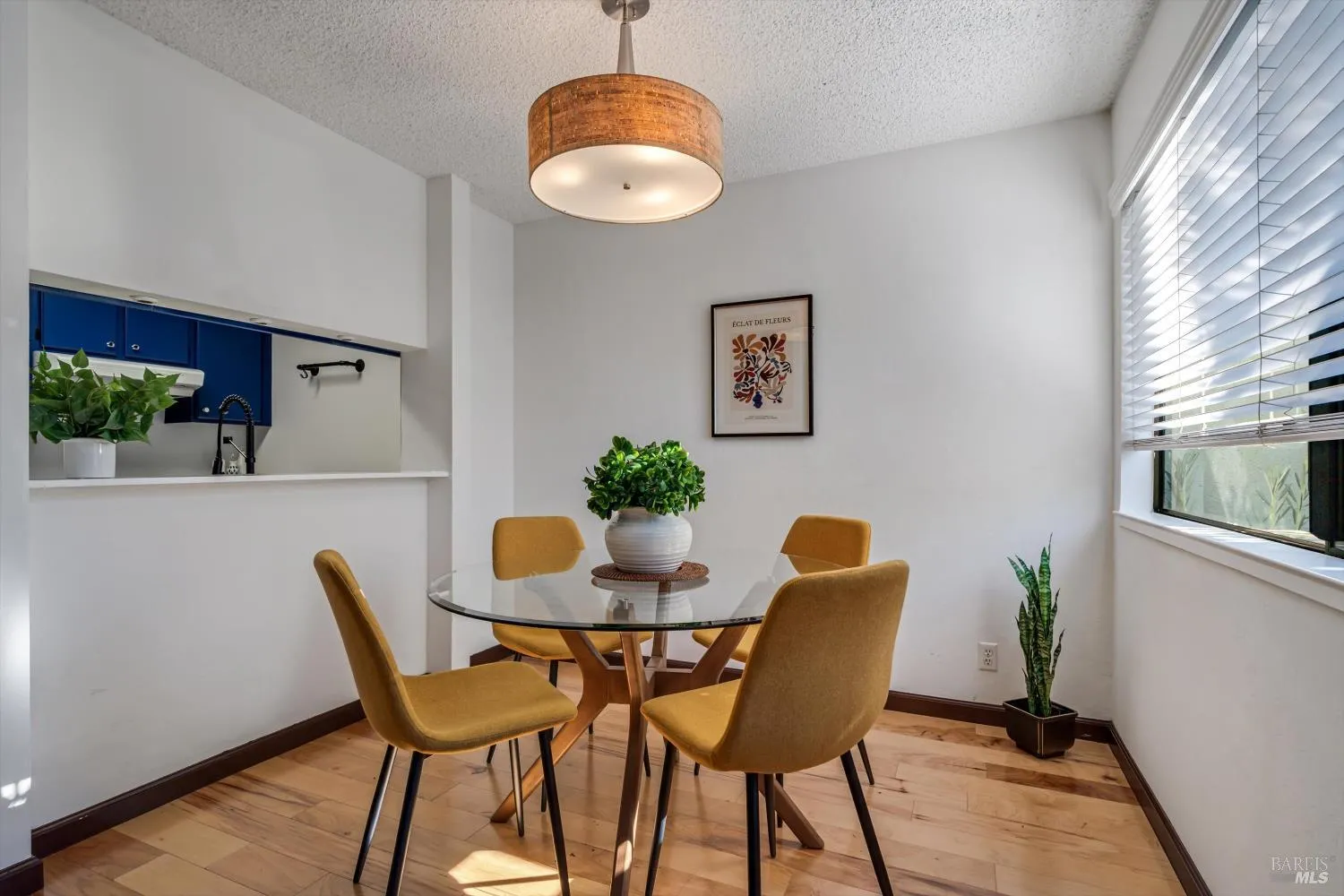 Napa, California 94558, United States, 2 Bedrooms Bedrooms, ,2 BathroomsBathrooms,Residential,Active,235530