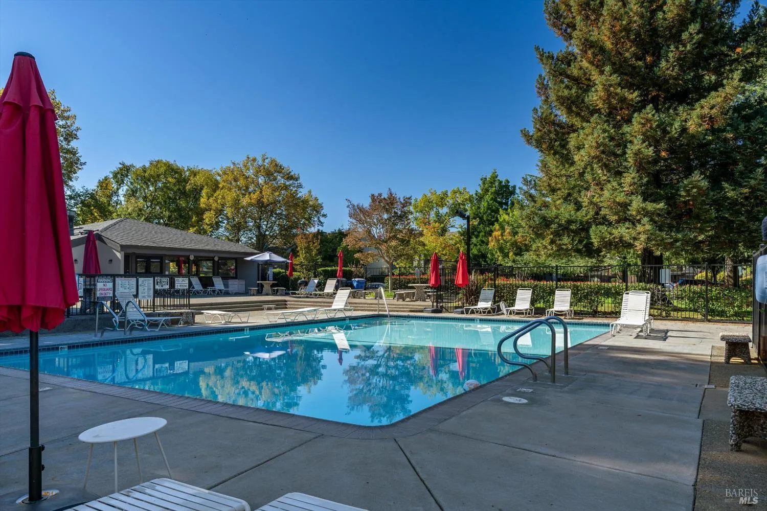 Napa, California 94558, United States, 2 Bedrooms Bedrooms, ,2 BathroomsBathrooms,Residential,Active,235530