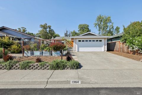 Photo of 1364 Garmont Court, Rohnert Park, CA 94928 (MLS # 325077364)
