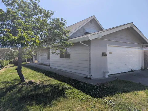 MLS: 325040302