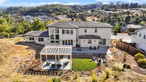 3657 Crown Hill Drive, Santa Rosa, CA 95404 - MLS#: 324077754