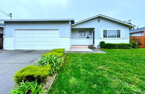 Photo of 3739 Parrett Avenue, Napa, CA 94558 (MLS # 326017991)