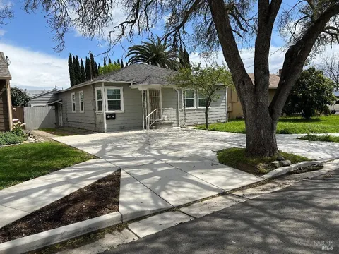 MLS: 325029422