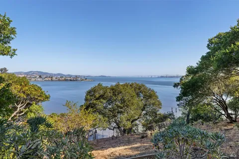 4095 Paradise Drive, Tiburon, CA 94920 - MLS#: 324074819
