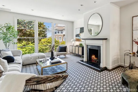 2111 Vallejo Street, San Francisco, CA 94123 - MLS#: 425041535