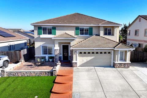 Photo of 413 Meehan Court, Suisun City, CA 94585 (MLS # 325104647)