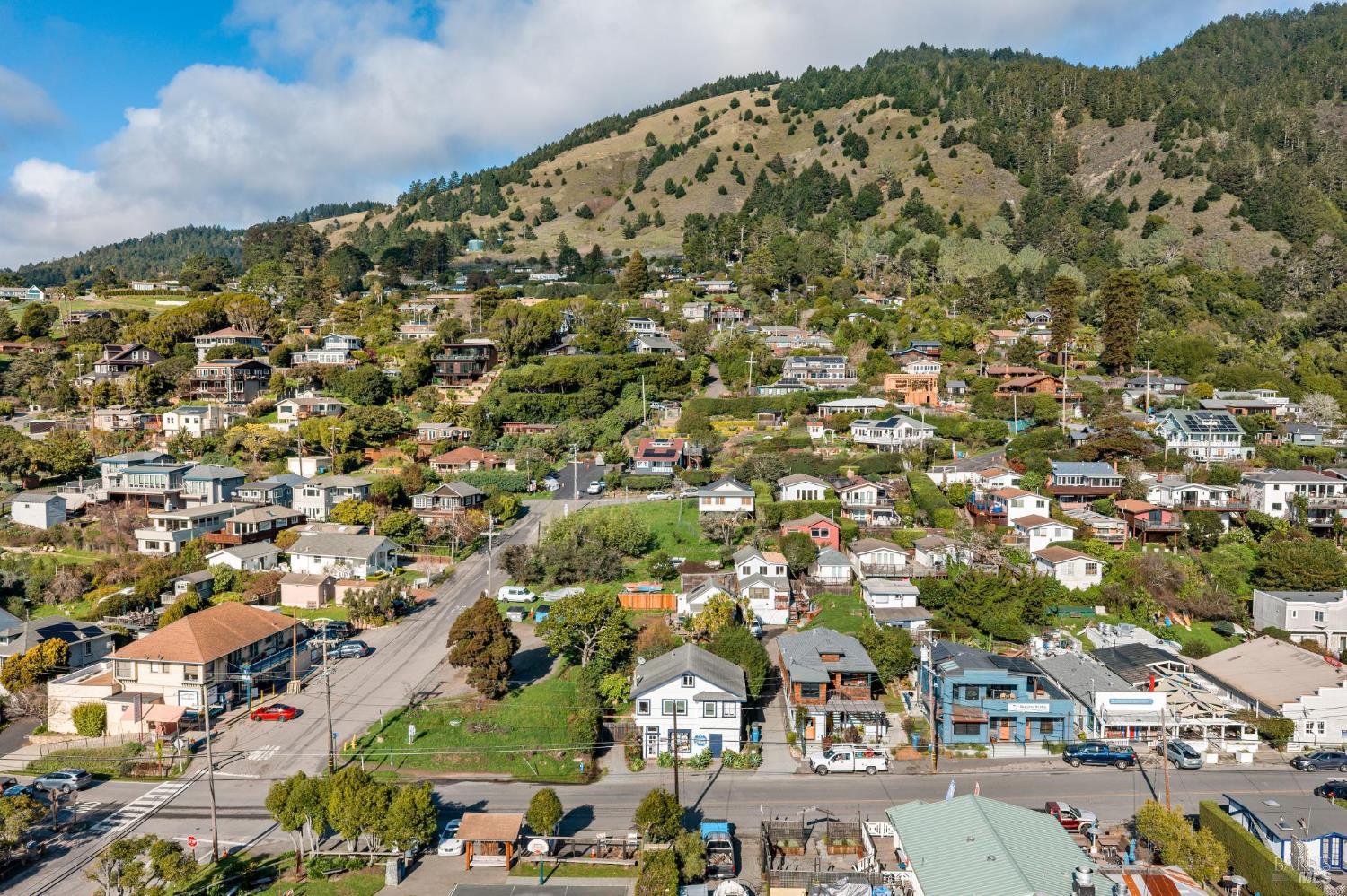 3488 Shoreline Highway