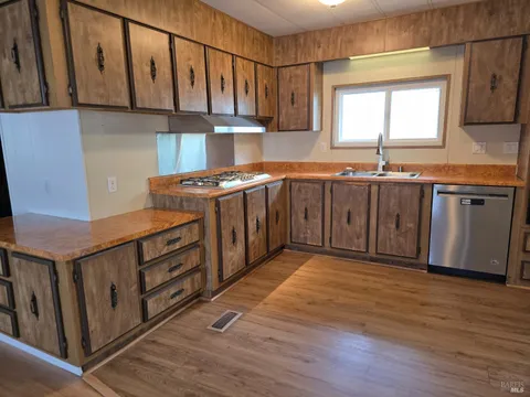 123 Walnut Circle, Rohnert Park, CA 94928 - MLS#: 325027302