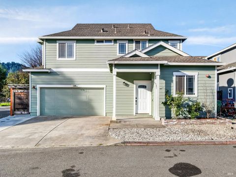 Photo of 36 W Brookside Drive, Cloverdale, CA 95425 (MLS # 326006371)