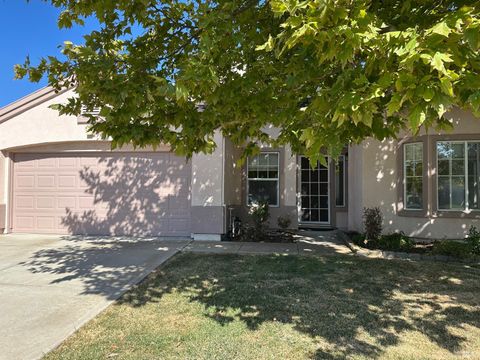 Photo of 470 Edgewood Drive, Rio Vista, CA 94571 (MLS # 325086534) Photo of 470 Edgewood Drive, Rio Vista, CA 94571 (MLS # 325086534)